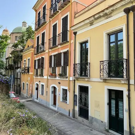 Apartment La Casa Gialla Cagliari