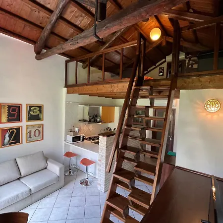 Apartment La Casa Gialla