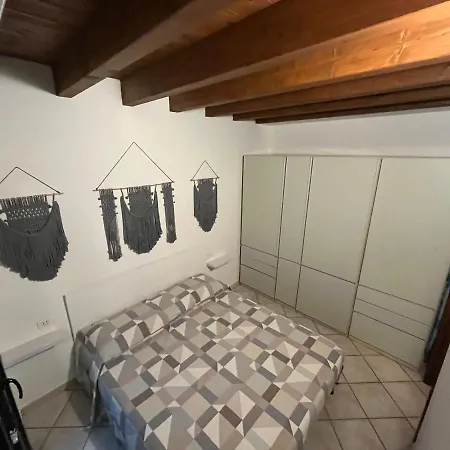 Apartment La Casa Gialla *